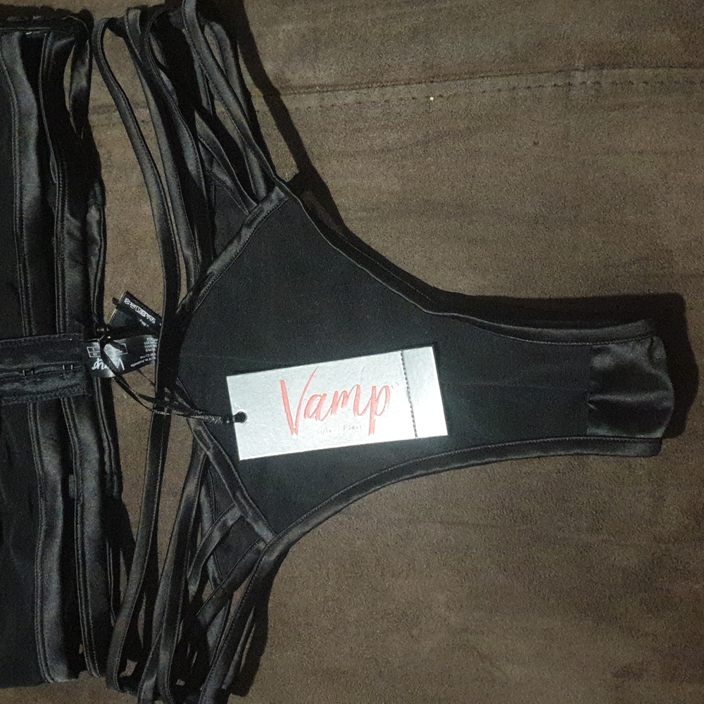 Vamp lingerie set brand new - Picture 3 of 8